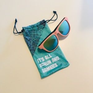 Lululemon Seawheeze 2018 ‘Finishers’ Sunglasses